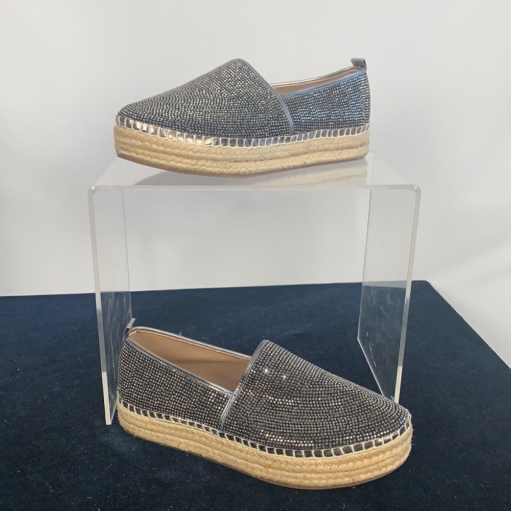 Steve Madden sliver shimmer slip on shoes